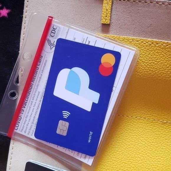 𝅺YELLOW walls/ect. - Picture 4 of 9